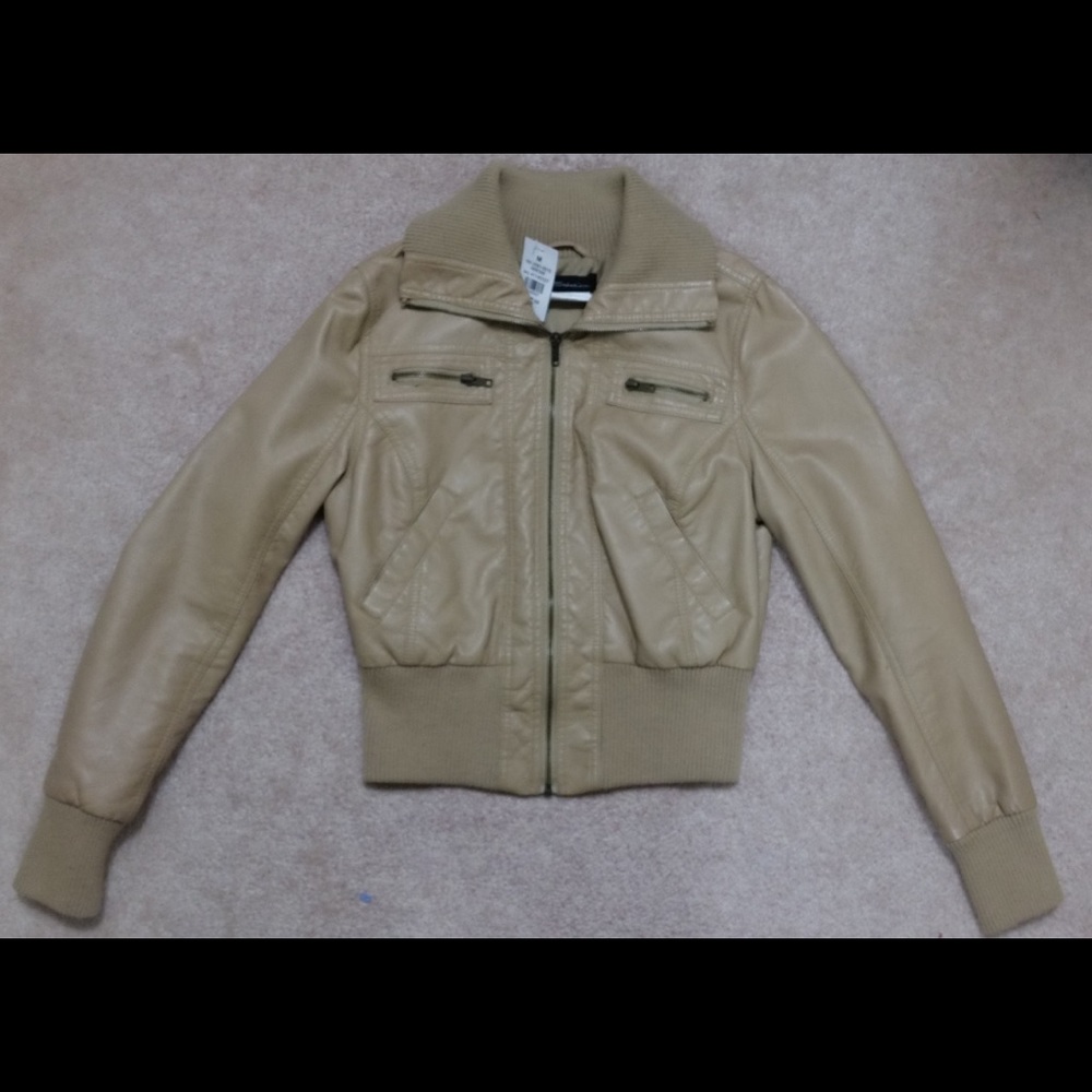 Beige Leather Jacket - Picture 2 of 3